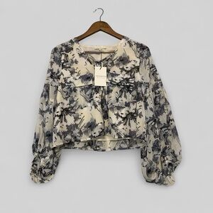 Promesa Floral Long Lantern Sleeve Crop Top with Lace Font Tie